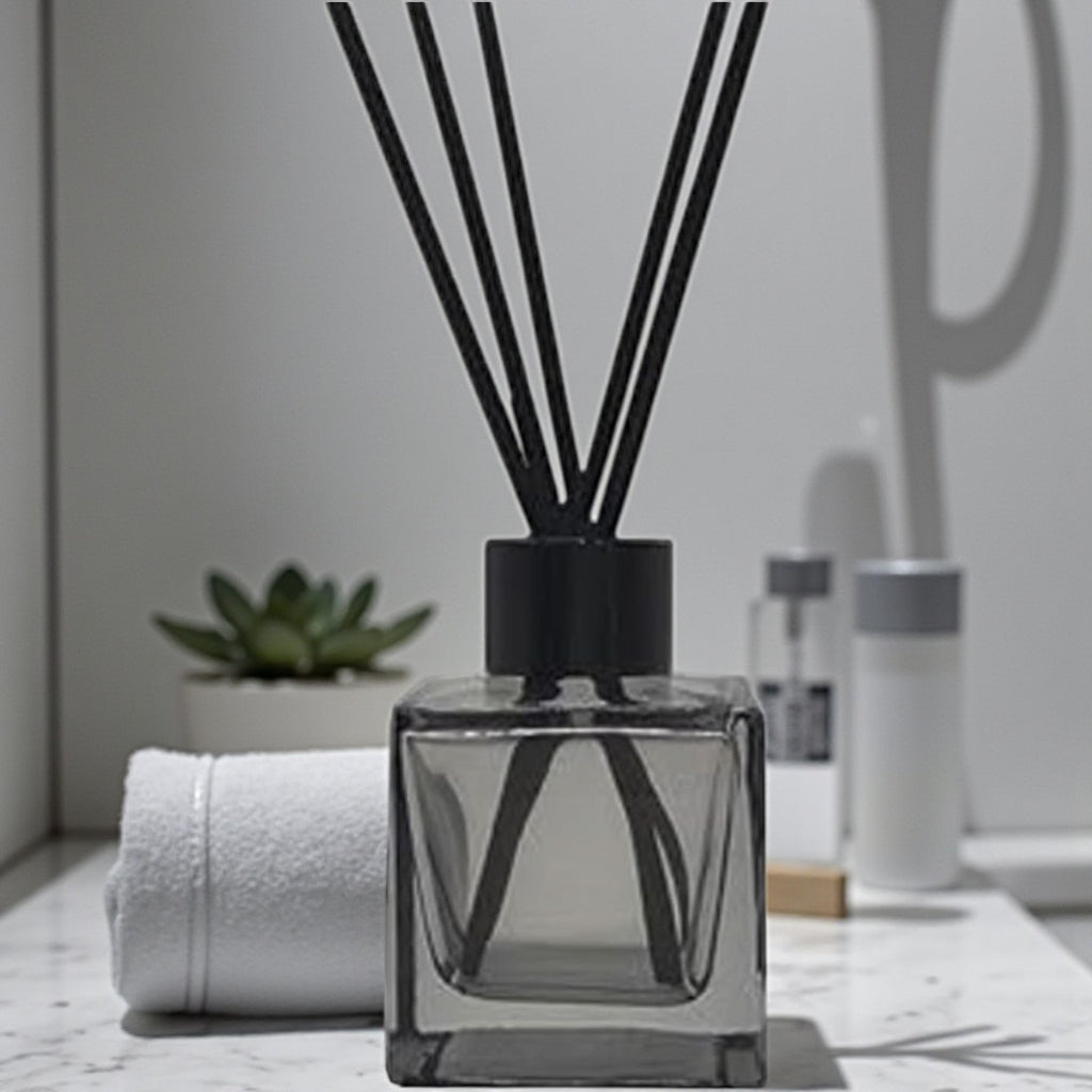 Flacon Diffuseur en Verre Noir 100 ml avec Bâtons